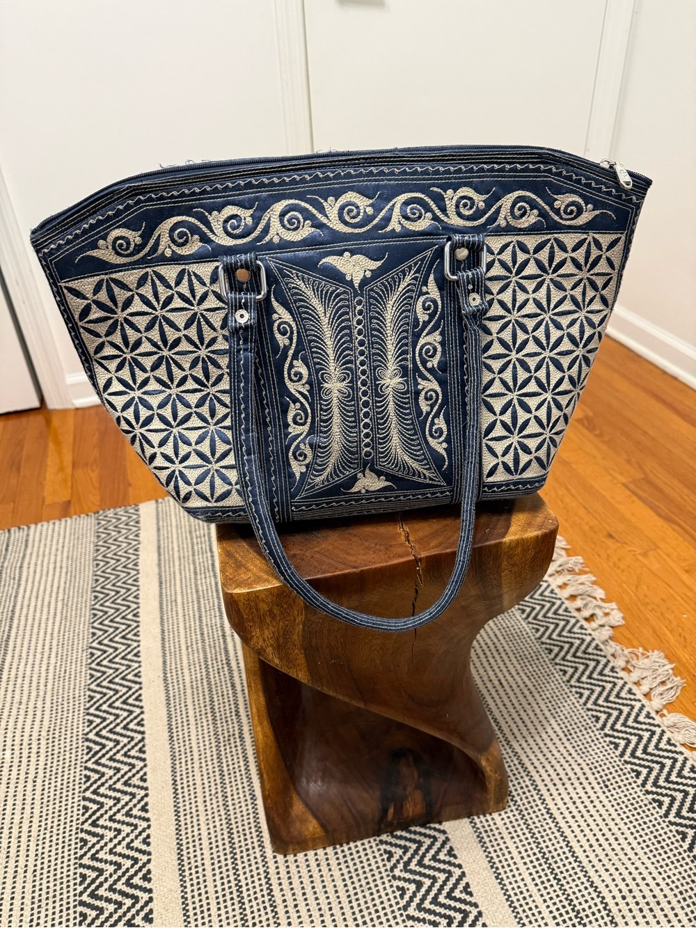 Banda Bags- Navy and Cream Embroidered Tote Bag - Picture 2 of 8
